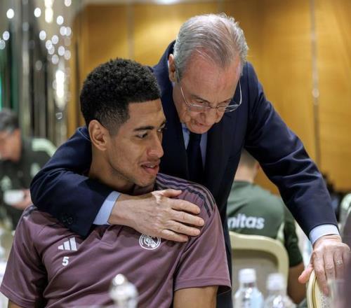 罗慕洛与柏,杨冲突,裁判未判牌,亚博体彩,亚博体彩官网,亚博体彩Yabo官网