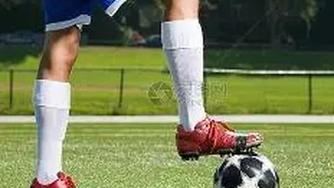 冯绍峰离婚复出影坛，偶遇镜头显苗条身形